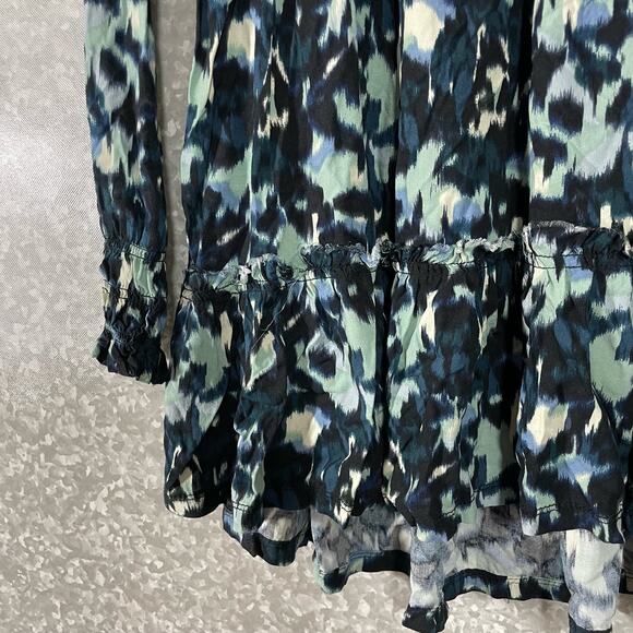 BeachLunchLounge Talia Blue Smocked Tunic Blouse - Size Small - Long Sleeves - Picture 5 of 9